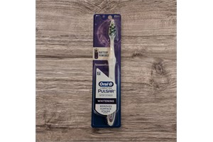 Oral-B Pulsar Electric Toothbrush, Whitening, Soft