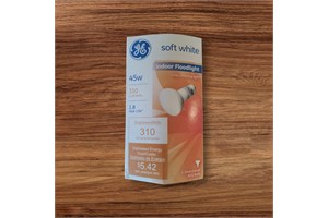 GE Incandescent Floodlight, 45 watts, R20, Medium Base (E26)