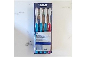 Oral-B Bacteria Blast Manual Toothbrush, Soft, 4-Pack - image 2
