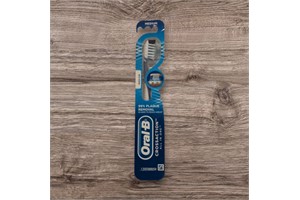 Oral-B Pro-Health All-in-One CrossAction Toothbrush, Medium